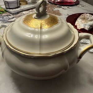 Vintage Elegant Cream and Gold Lidded Tureen